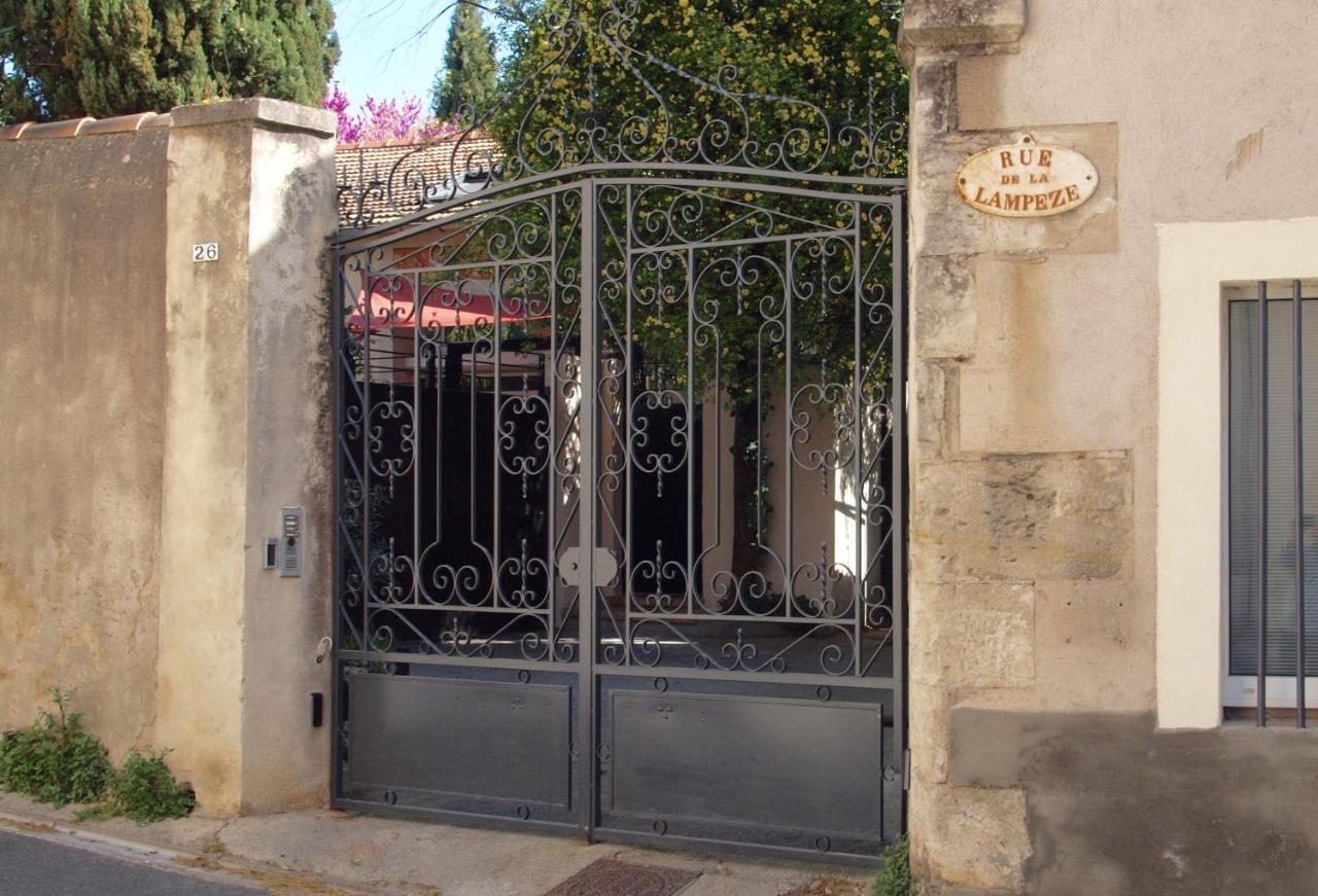 Le 26 Apartment Nimes Luaran gambar