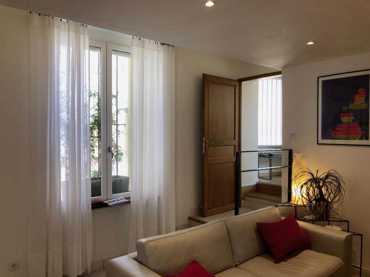 Le 26 Apartment Nimes Luaran gambar